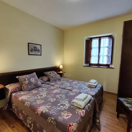 La Montanesa Apartment